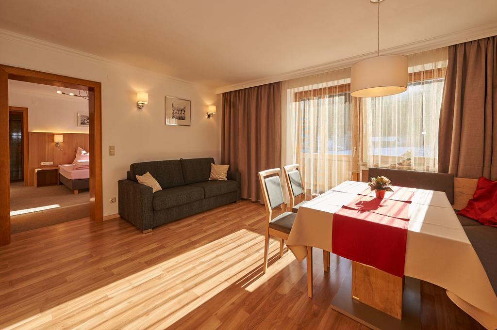 Apartments Neue Post Filzmoos Rom bilde